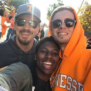 Meet your Posher, Ezequiel